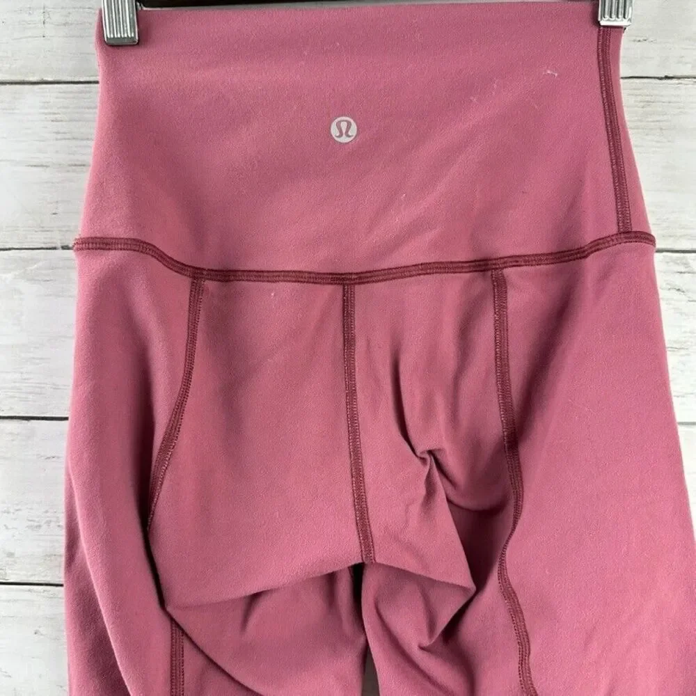 Lululemon Womens size 2 capri leggings‎ 20x23" purple - Picture 5 of 9